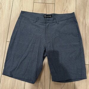 Travis Mathew Grommet Shorts in Blue Nights Men's Size 34 Like New